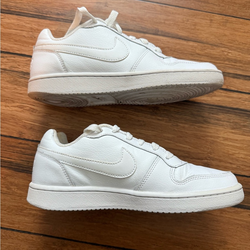 Nike Ebernon Low Sneakers in White - Picture 5 of 10